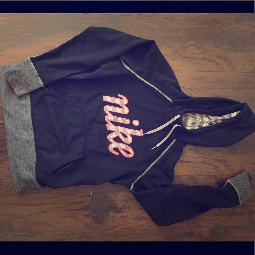 Nike Women’s Hoodie